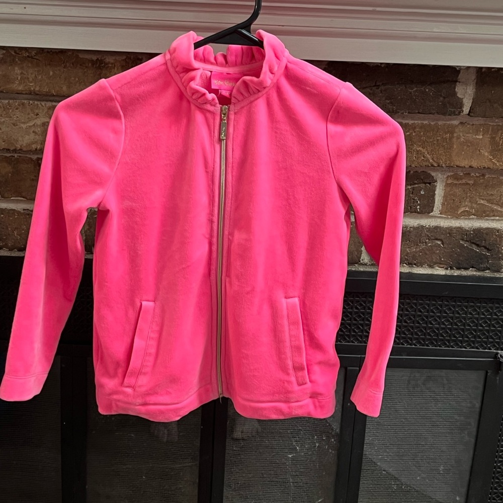 Lily Pulitzer size 7 classic pink girls jacket.  Great condition.  Zip up